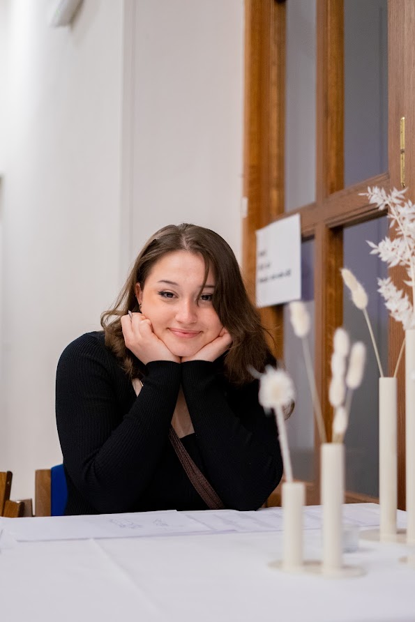 Jasmin_medailonek.jpg Jasmin_medailonek.jpg